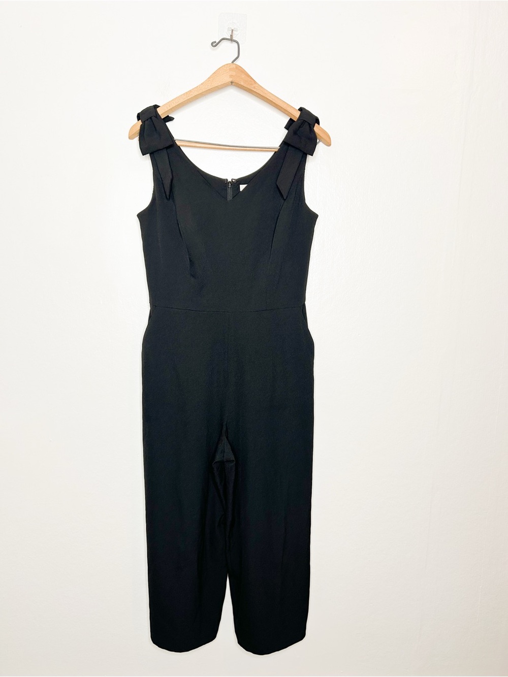 WHBM White House Black Market Sleeveless Bow Cropped Wide Leg Jumpsuit Black 6